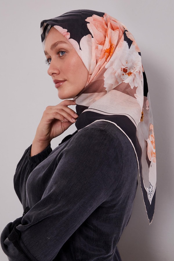 Siyah Çizgili Çiçek Desen Pamuk Eşarp