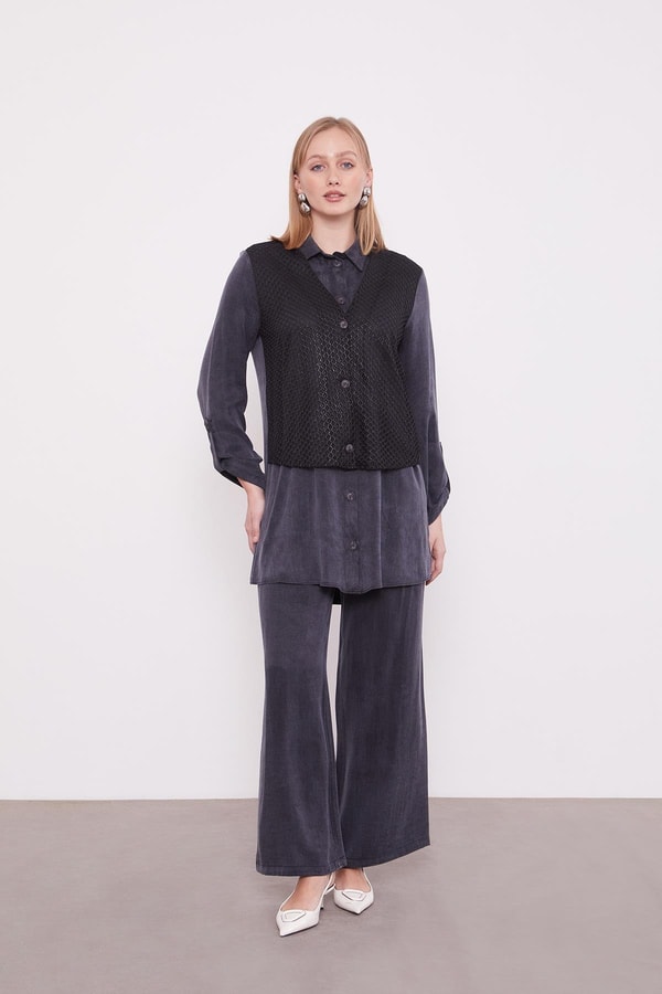 Siyah File Detaylı Cupra İkili Takım