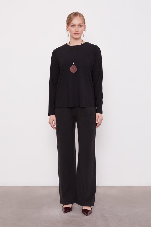 Siyah Dantel Detaylı Üçlü Ceket Takım