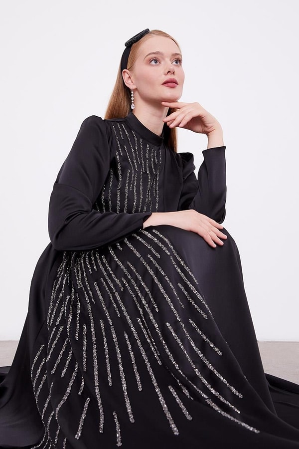 Siyah Bel Kemerli Taşlı Elbise