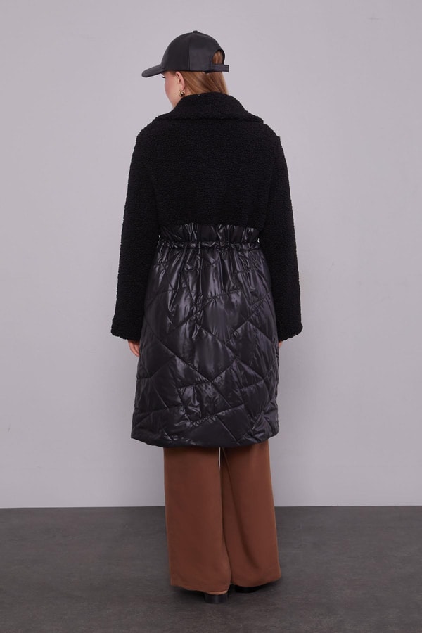 Siyah Kapitone Belli İp Büzgülü Mont