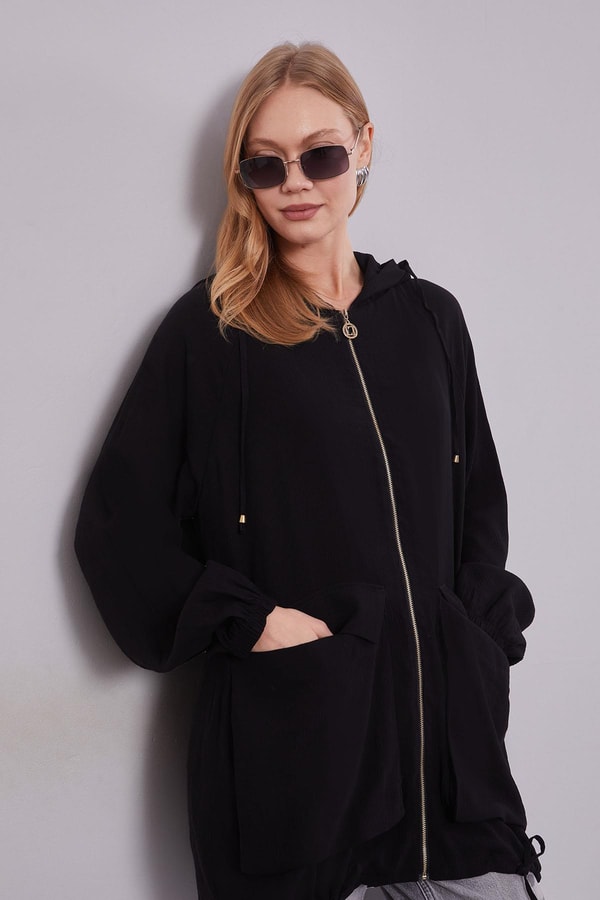 Siyah Kapüşonlu Bürümcük Kap