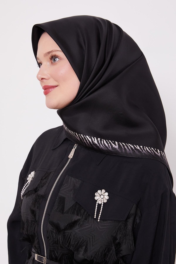 Kenar Leopar Desen Twill İpek Eşarp Siyah