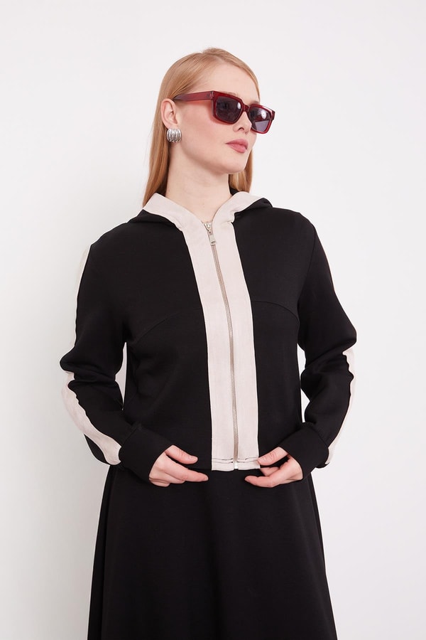 Siyah Kısa Hırkalı Fermuar Kapamalı Etek Takım