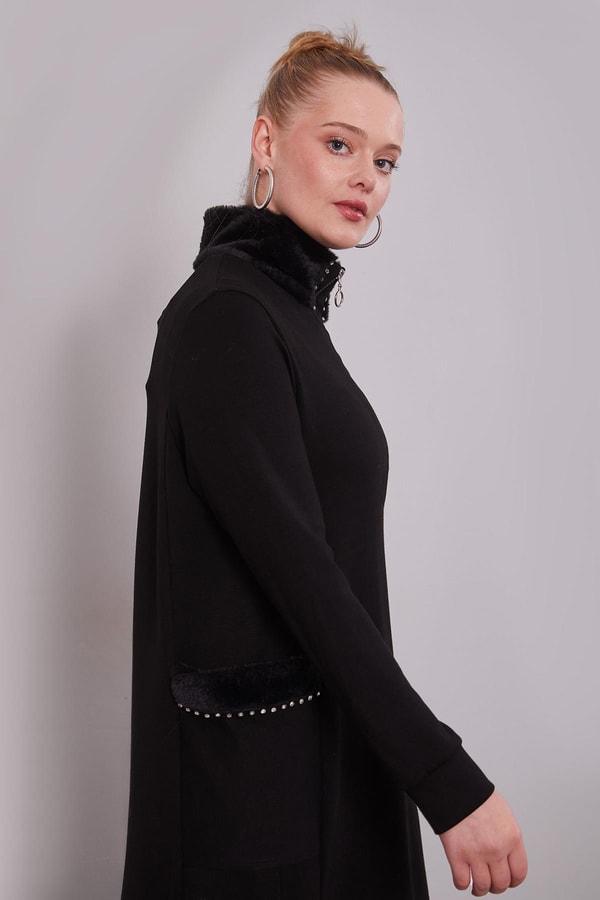 Siyah Kürk Yakalı Elbise