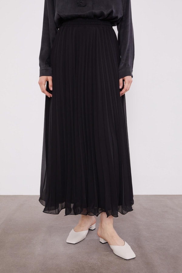 Siyah Piliseli Şifon Etek