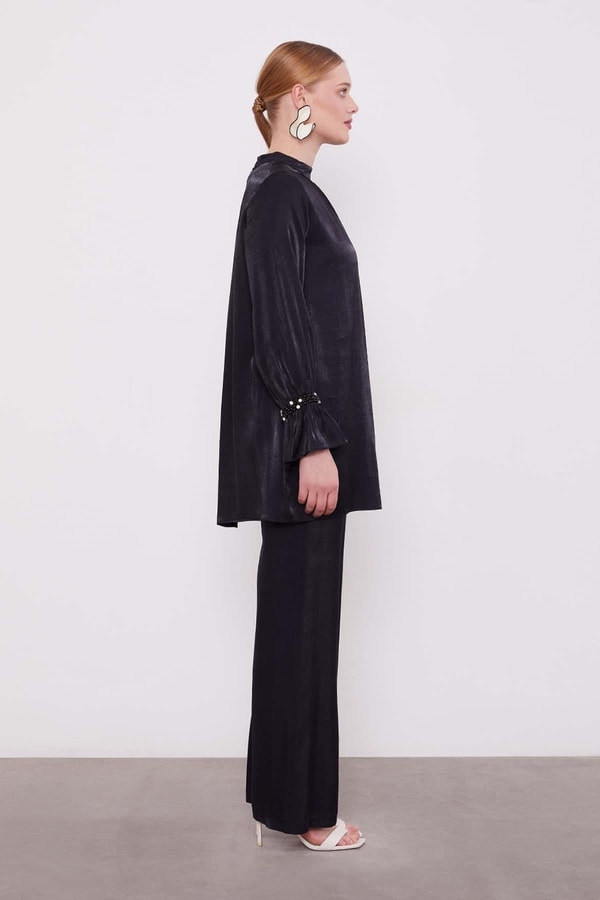 Siyah Taş Detaylı İkili Takım