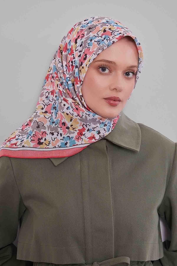 Somon Karışık Çiçek Desen Soft Eşarp