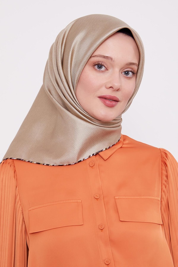 Su Yeşili Benekli Twill İpek Eşarp