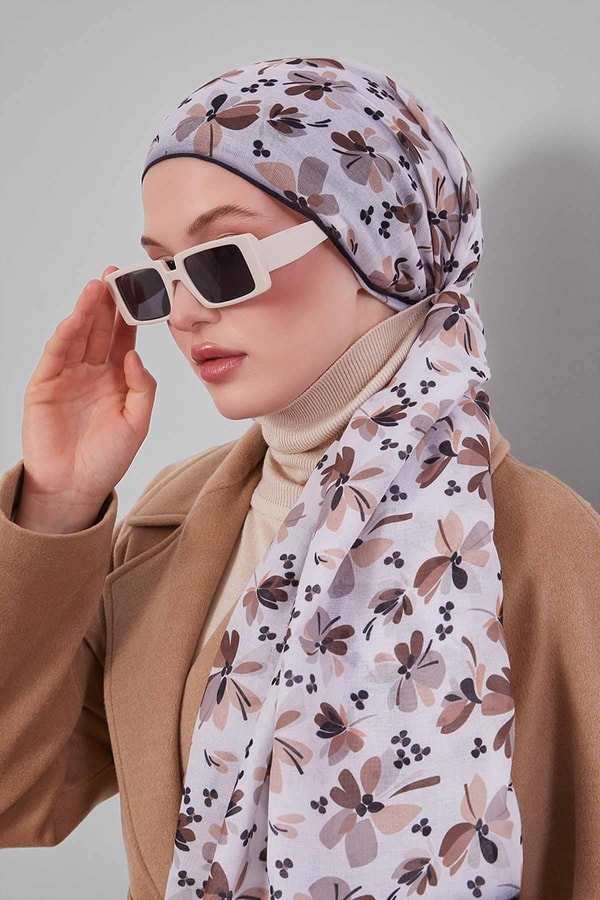 Sütlü Kahve Çiçek Desen Soft Eşarp