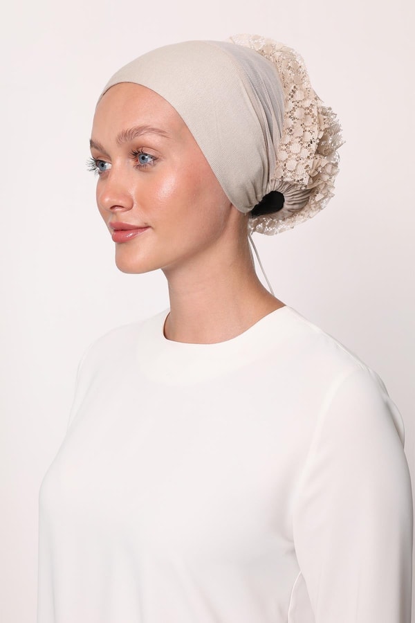 Taş Klipsli Silikonlu Dikişsiz Fırfır Bone