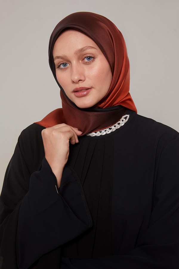 Turuncu Geçişli Twill İpek Eşarp