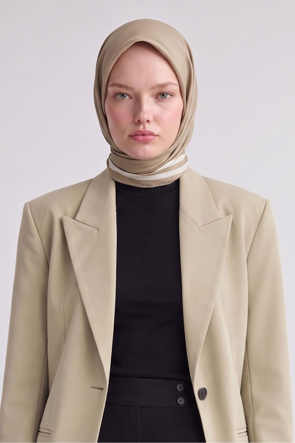 Üç Çizgi Detaylı Twill İpek Eşarp Yağ Yeşili