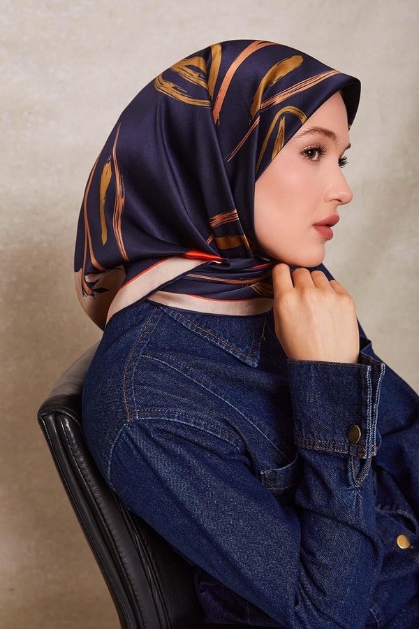 Vizon Çiçek Desen Twill İpek Eşarp