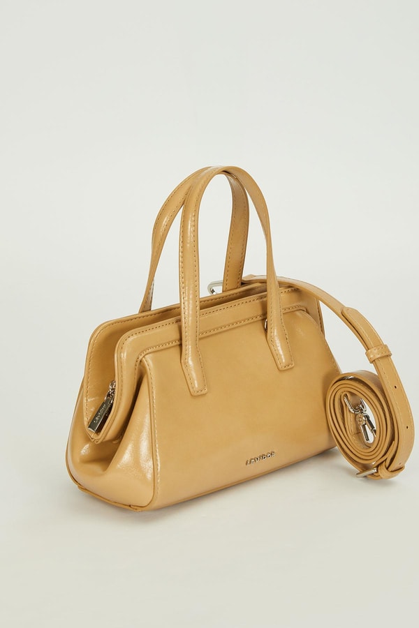 Vizon Fermuar Kapama Detaylı El Çantası