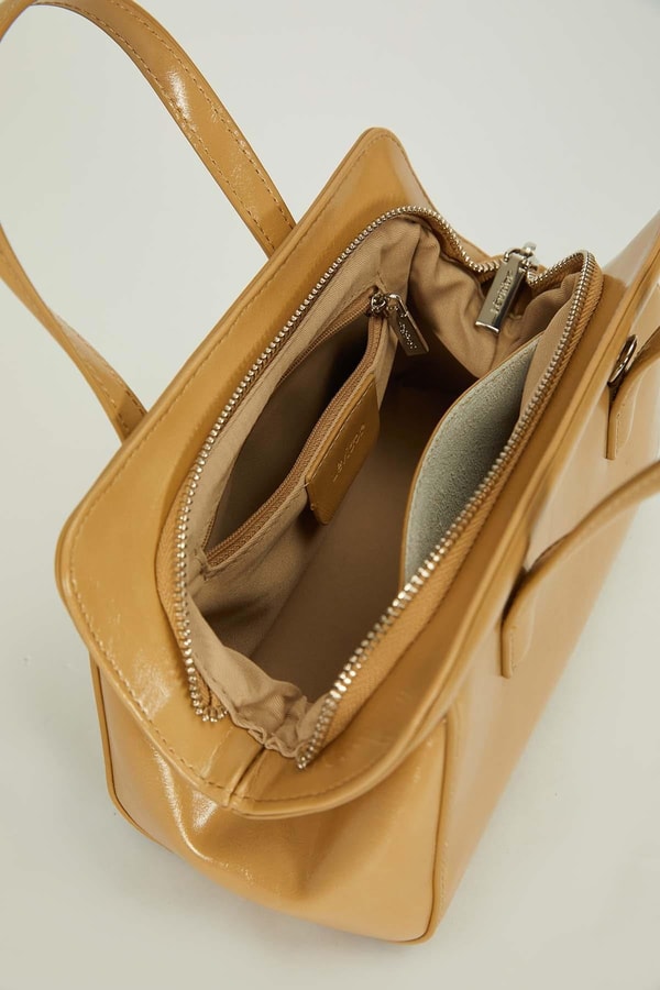 Vizon Fermuar Kapama Detaylı El Çantası