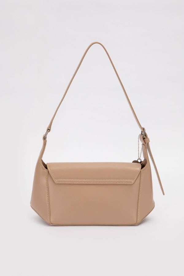 Vizon Kalp Aksesuar Detaylı Omuz Çantası