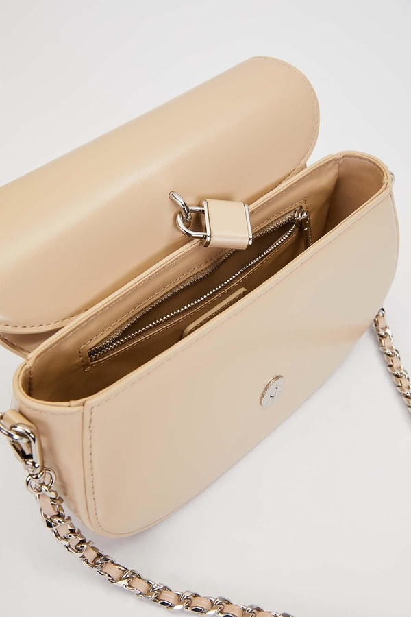 Vizon Kilit Aksesuar Detaylı Omuz Çantası