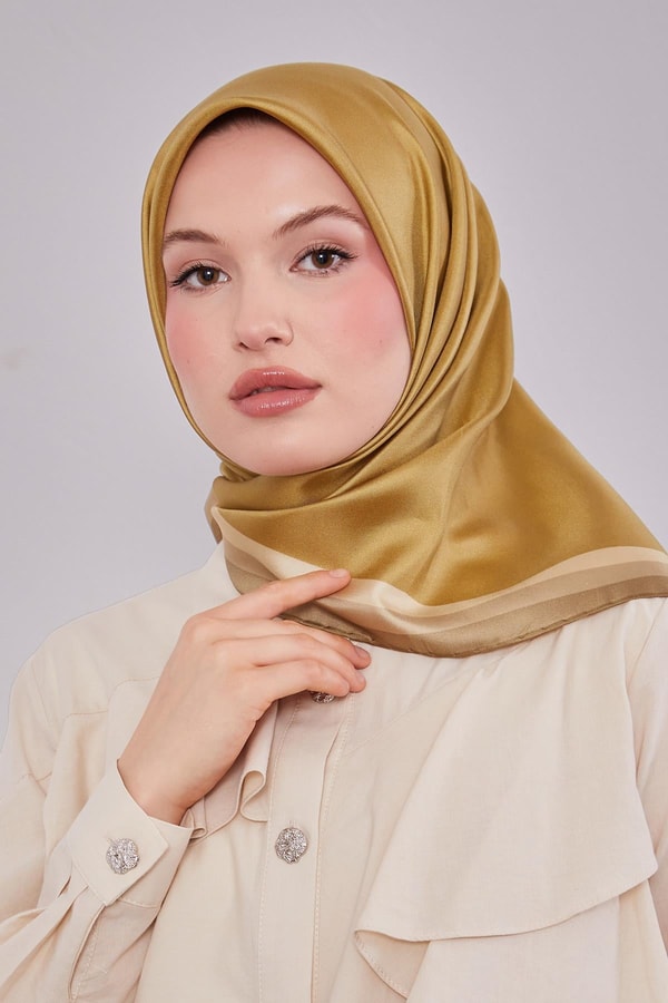 Yağ Yeşili Kenar Bordürlü Twill İpek Eşarp