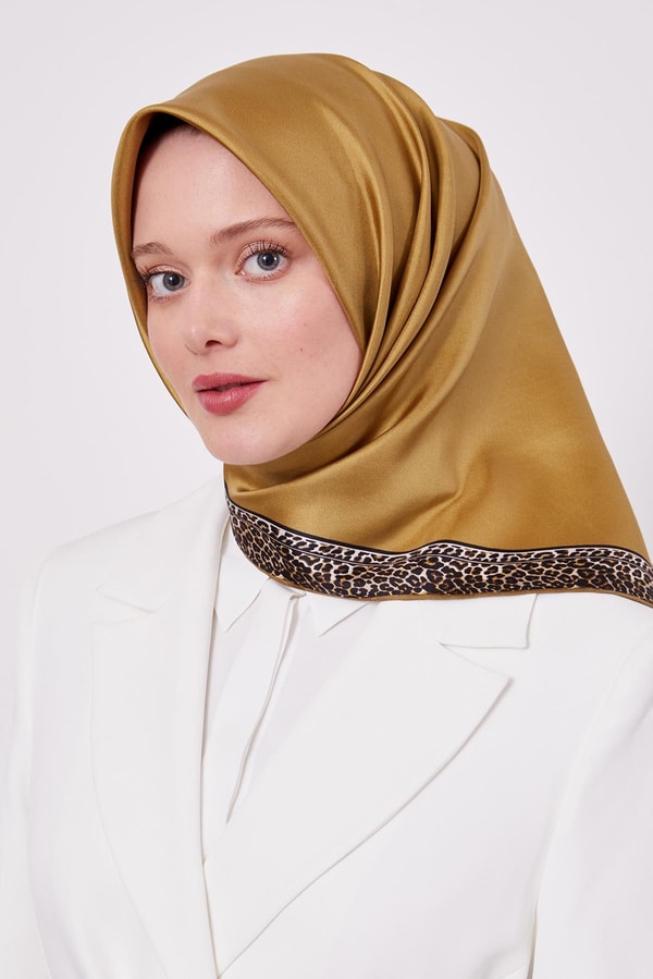 Yağ Yeşili Şerit Leopar Desen Twill İpek Eşarp