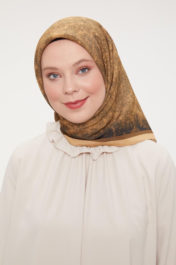 Yavruağzı Ebruli Aura Eşarp