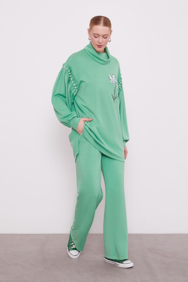 Yeşil İnci Kol Detaylı Spor Takım