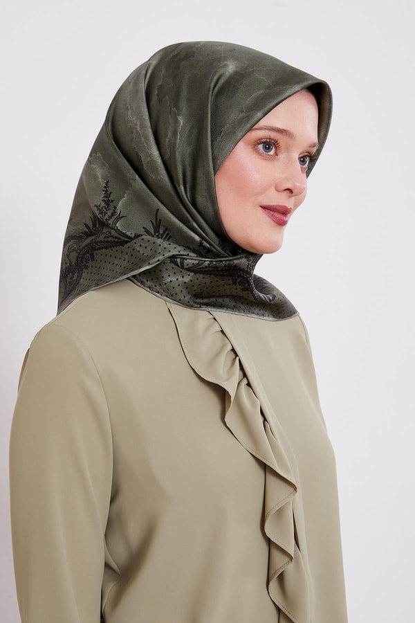 Yeşil Kenar Benekli Twill İpek Eşarp