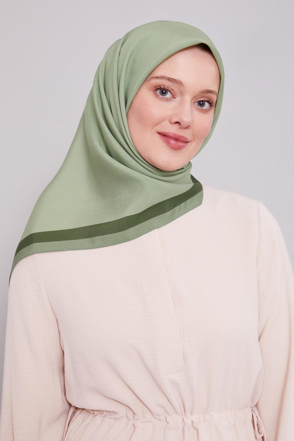Kenar Şerit Aura Eşarp Yeşil