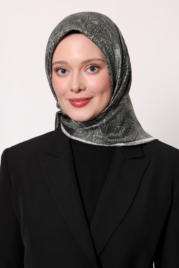 Yeşil Soyut Etnik Desen Twill İpek Eşarp