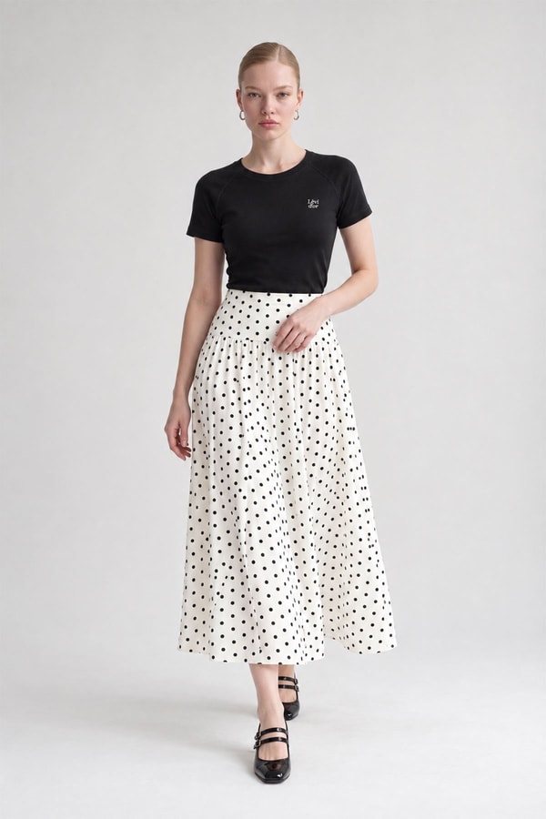 Yuvarlak Yaka Basic T-shirt Siyah
