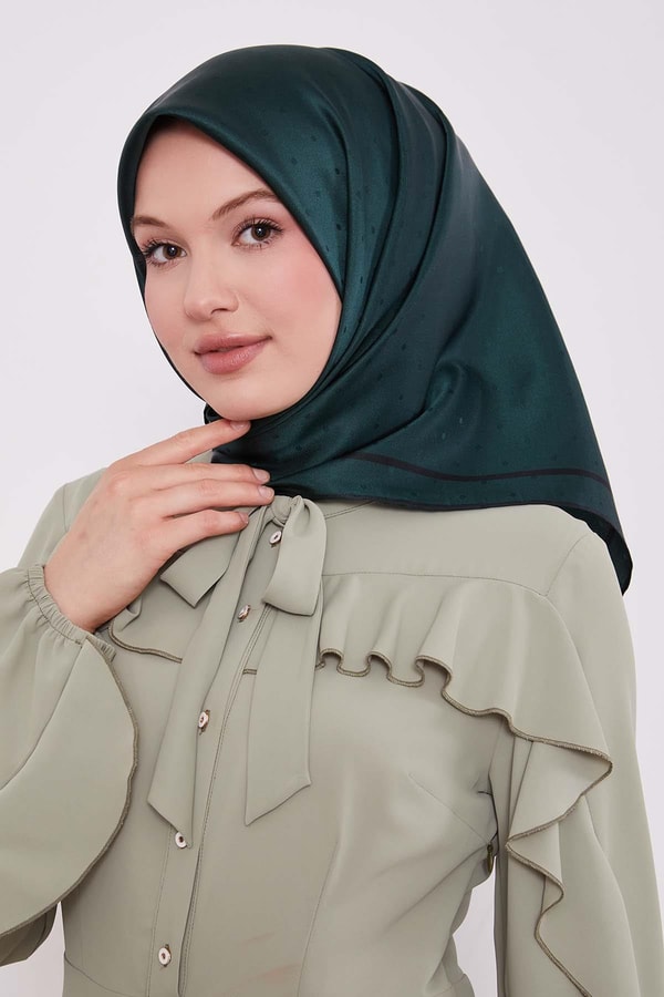 Zümrüt Yeşili Benek Desen Monogram İpek Eşarp