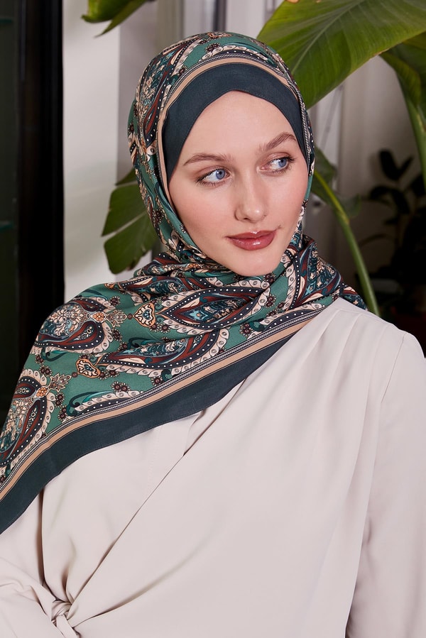 Zümrüt Yeşili Soft Etnik Desen Royal Şal