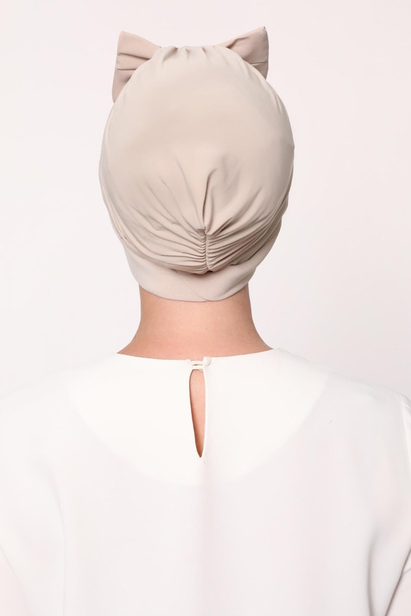 LevidorA.Bej Fiyonklu Çapraz Bone