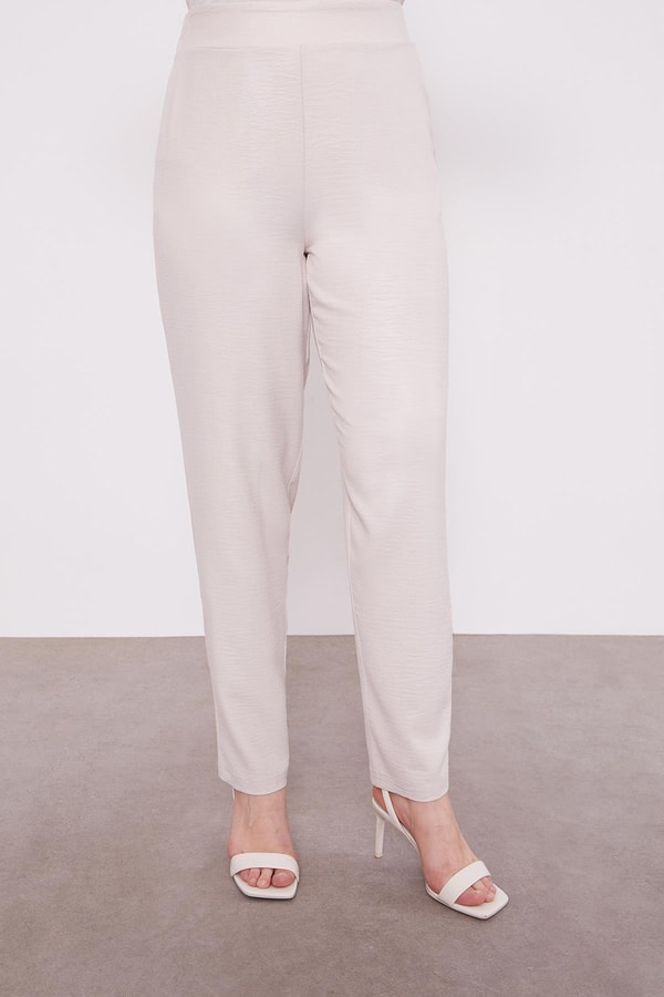 LevidorA.Bej ŞİFON GARNİLİ AYROBİN TAKIM