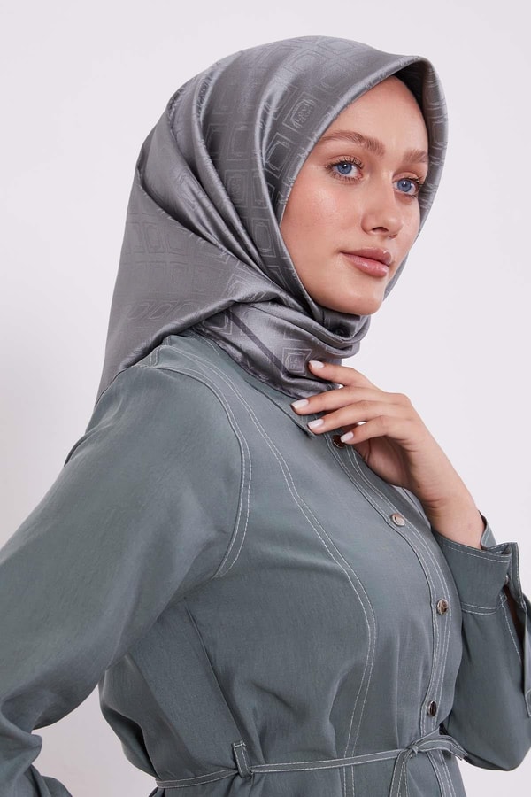 LevidorA.Haki Baklava Desen Monogram İpek Eşarp