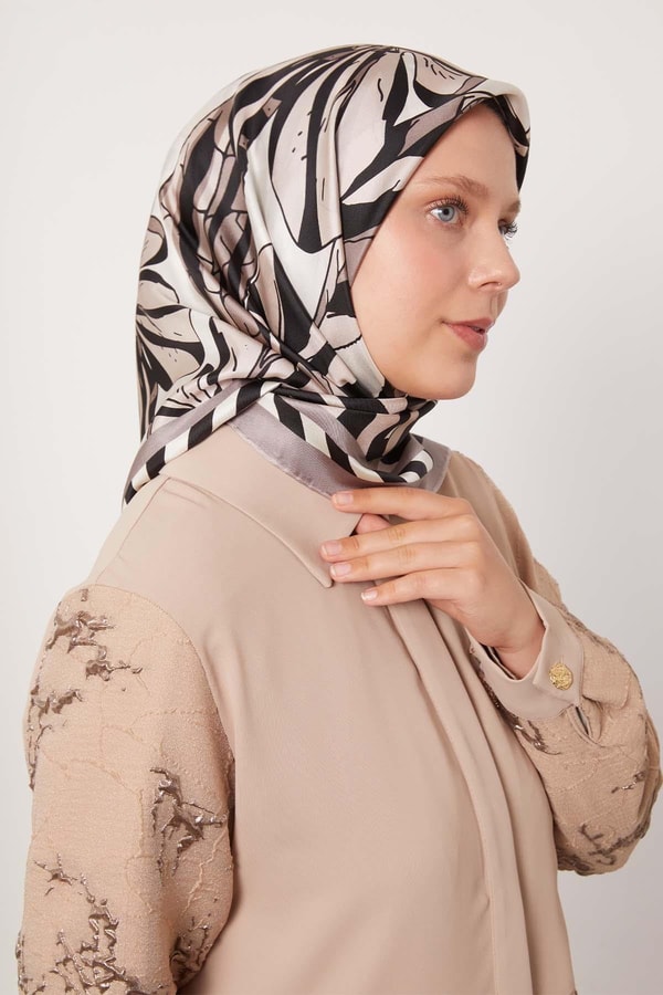 LevidorA.Vizon Zambak Desen Twill İpek Eşarp