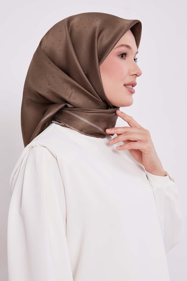 LevidorA.Yeşil Benek Desen Monogram İpek Eşarp