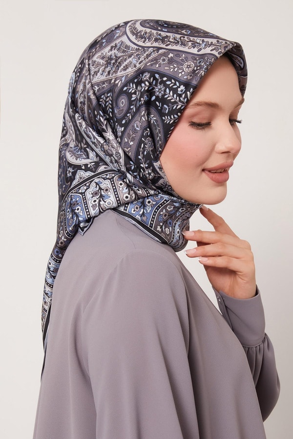 LevidorA.Mavi Karışık Çiçek Desen Twill İpek Eşarp