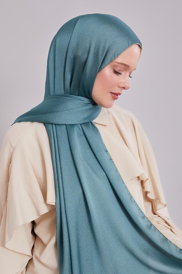 LevidorA.Yeşil Yanları Taş Detaylı Kristal Yoryo Şal