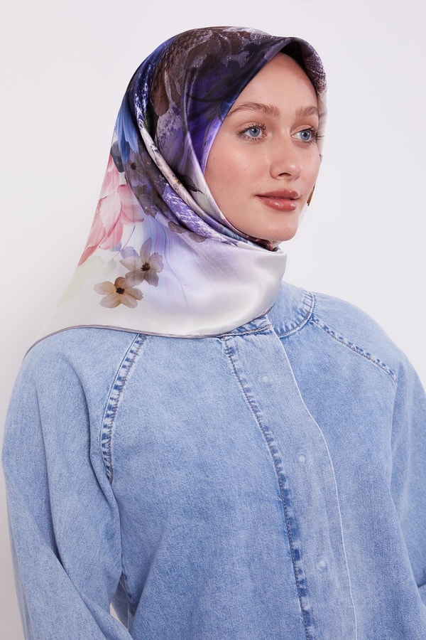 LevidorA.Gri Çiçek Desen Sura İpek Eşarp