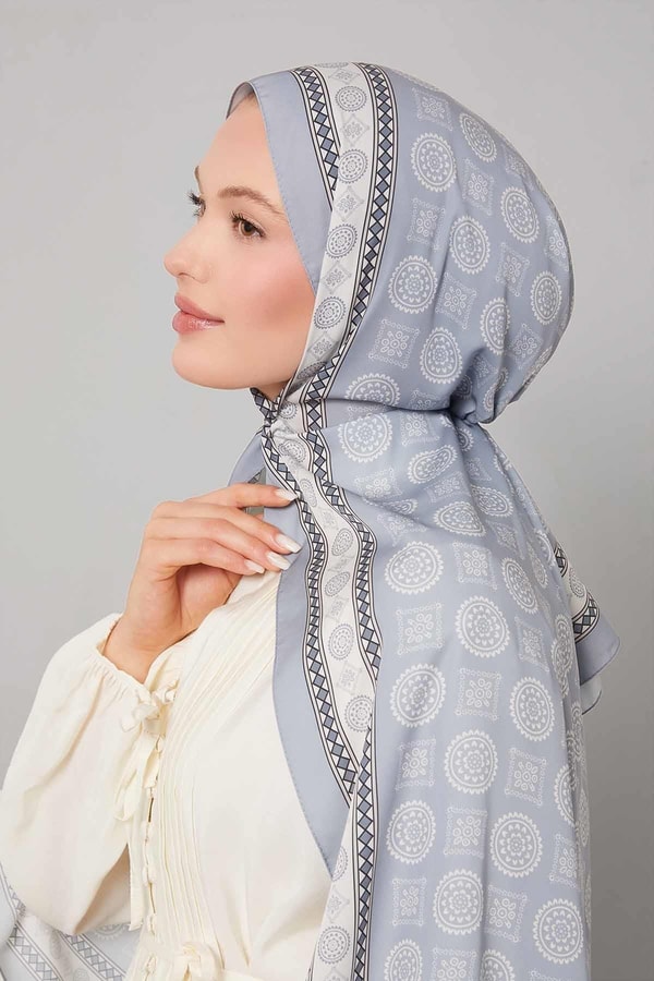 LevidorA.Gri Motif Desen Club Şal