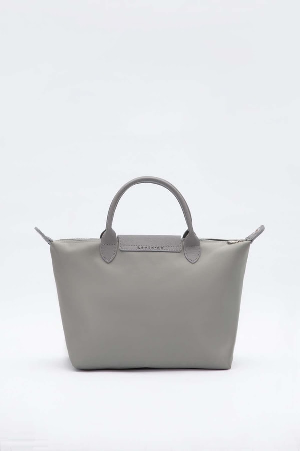 LevidorA.Gri Deri Kapak Aksesuarlı Omuz Çantası