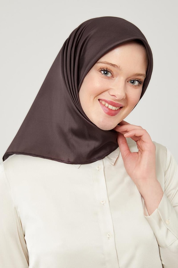 LevidorAcı Kahve Düz Renk Trend Twill Eşarp