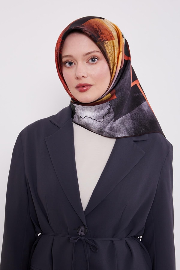 LevidorAcı Kahve Karışık Desen Twill İpek Eşarp