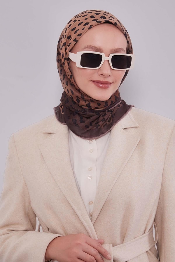 LevidorAcı Kahve Leopar Desen Soft Eşarp