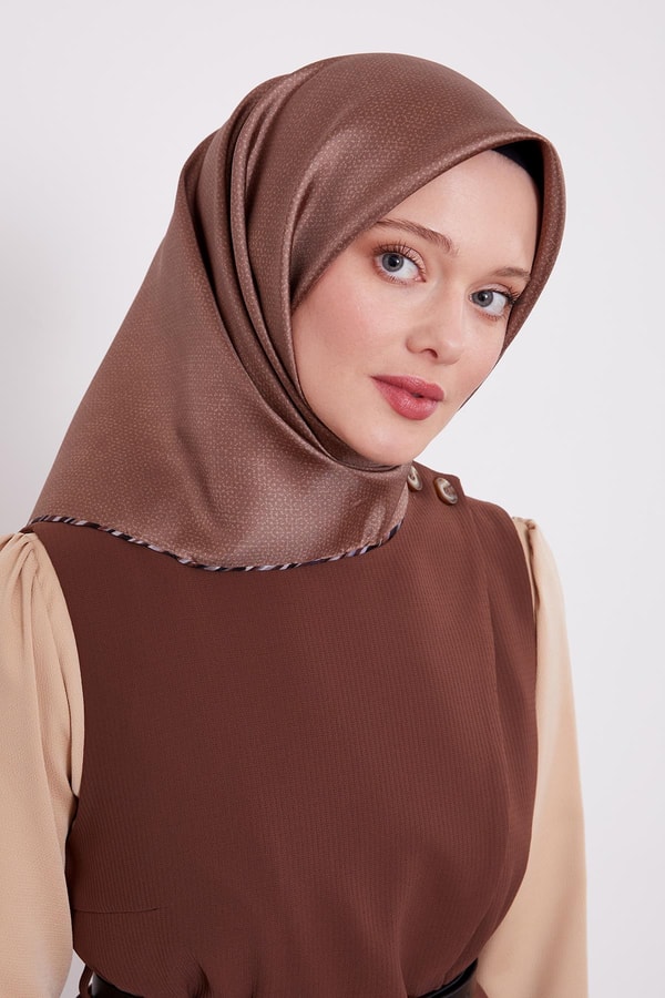 Levidoraçık kahve Benekli Twill İpek Eşarp