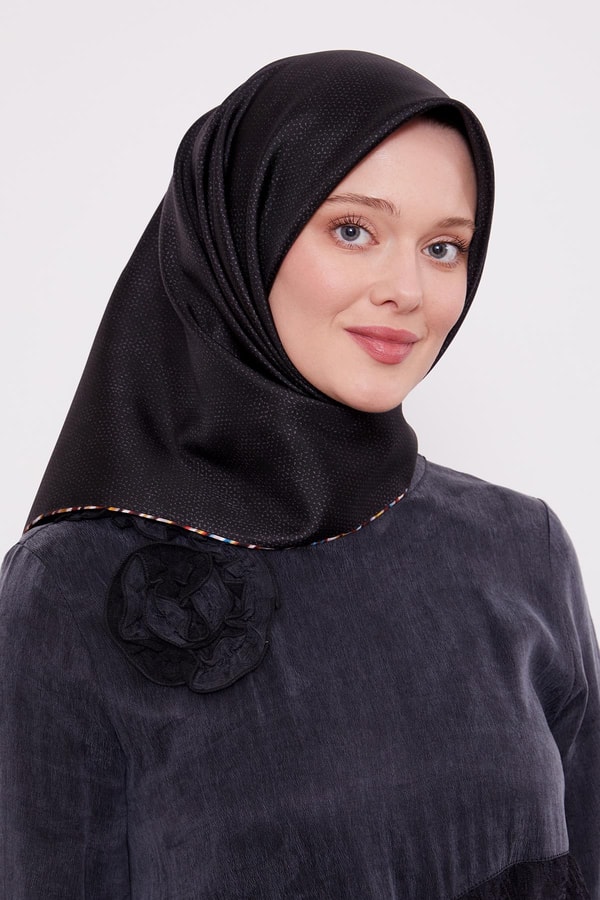 LevidorAntrasit Benekli Twill İpek Eşarp