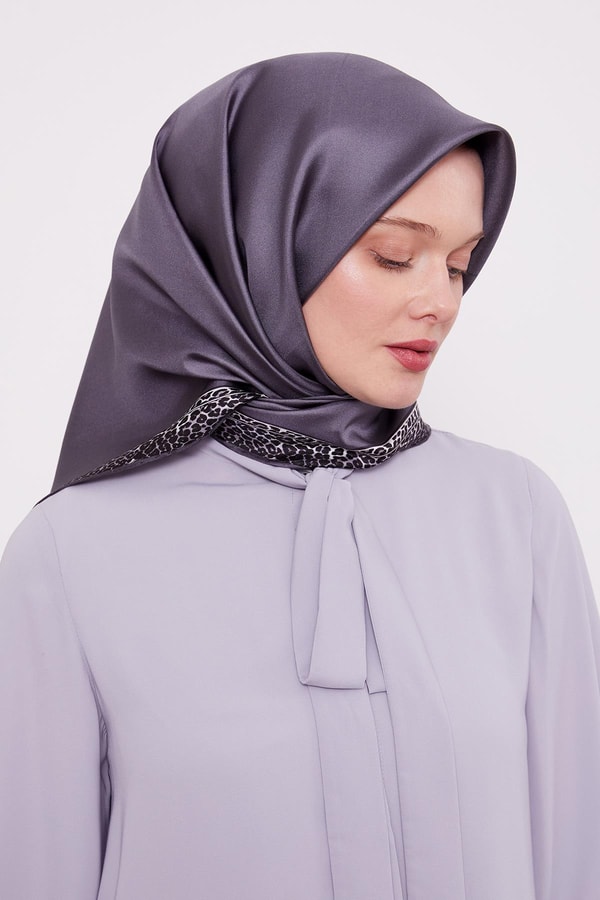 LevidorAntrasit Leopar Desen Twill İpek Eşarp
