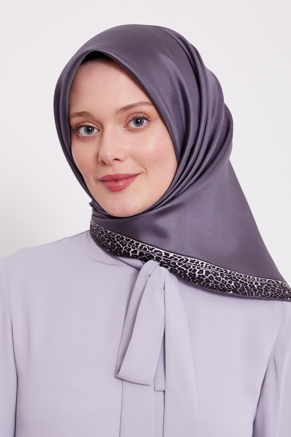 LevidorAntrasit Leopar Desen Twill İpek Eşarp