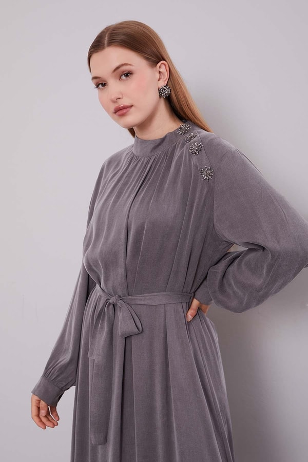 LevidorAntrasit Omuz Taş Çiçek Detaylı Cupra Elbise